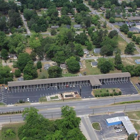 Scottish Inn And Suites Perry Esterno foto