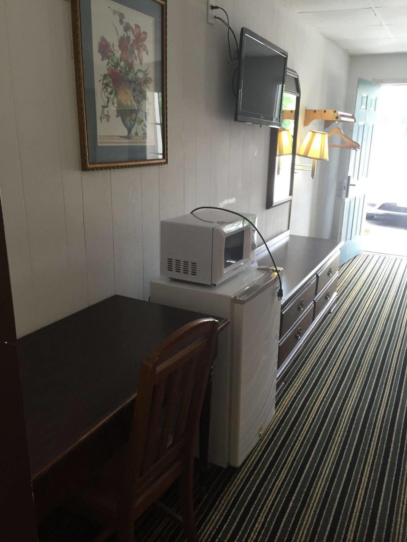Scottish Inn And Suites Perry Esterno foto