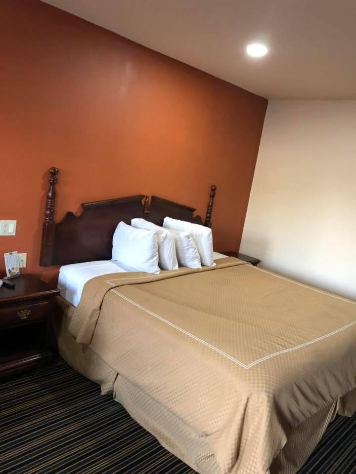 Scottish Inn And Suites Perry Esterno foto