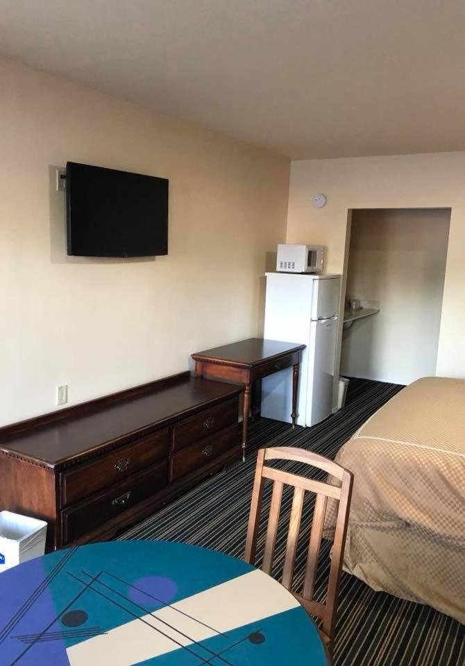 Scottish Inn And Suites Perry Esterno foto